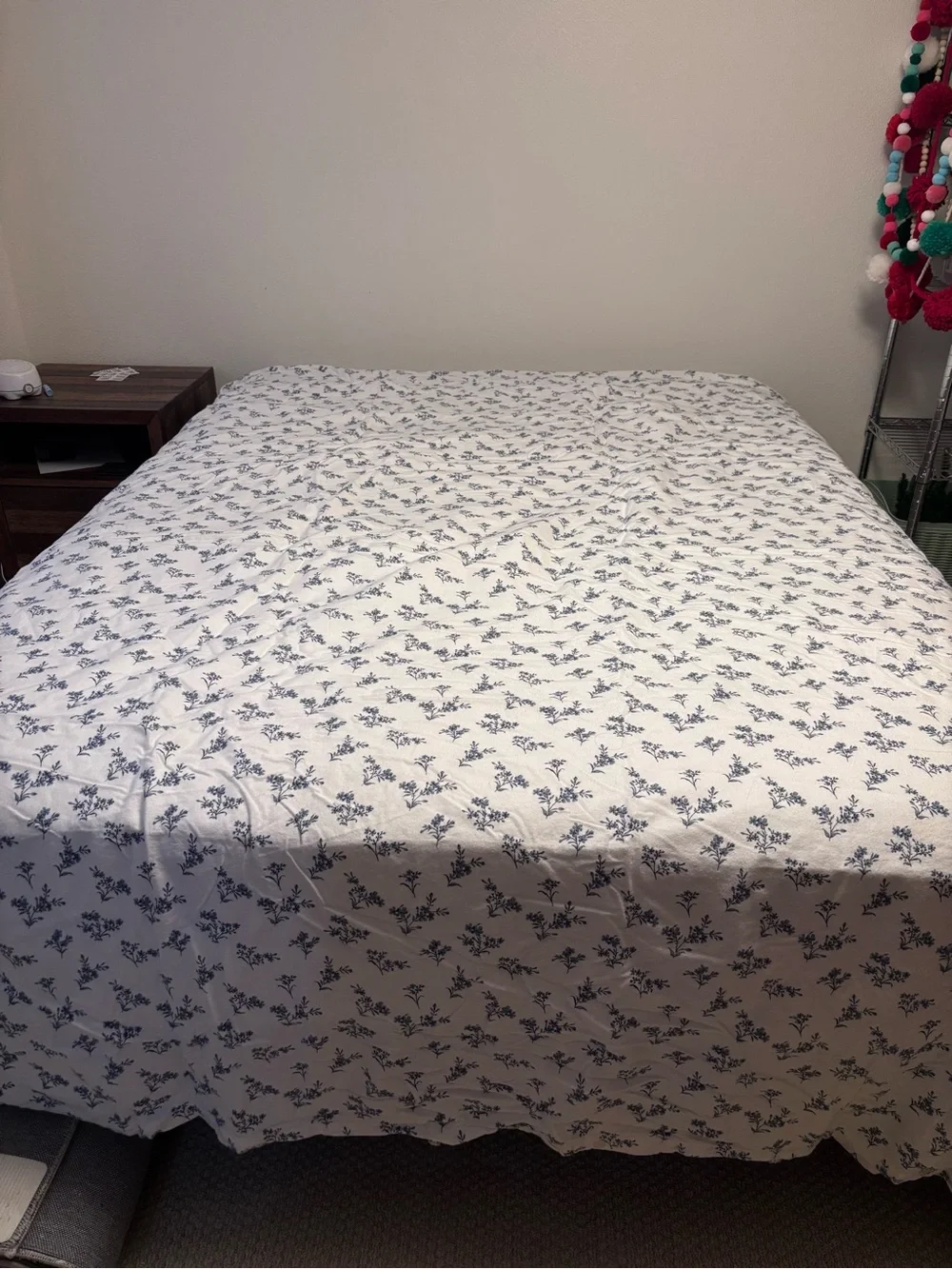 Garnet Hill Flannel White Duvet Cover with Blue Floral Print